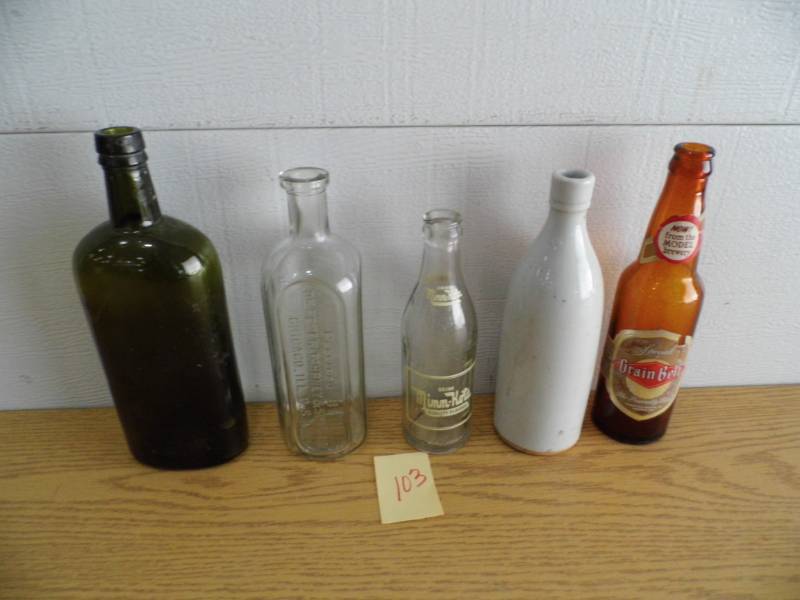 lot 103 image: Old Bottles