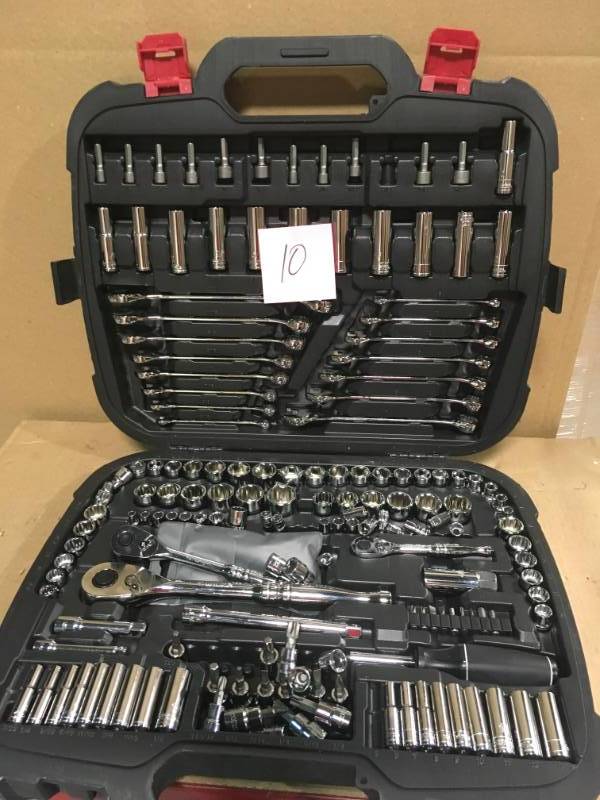 lot 10 image: Husky Mechanics Tool Set (185-Piece) Missing pcs