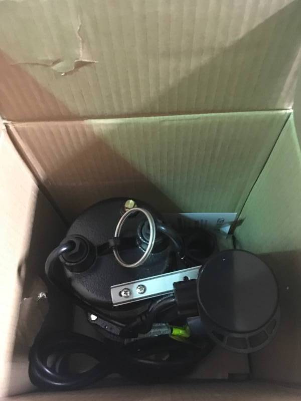 lot 39 image: Everbilt 34 HP Professional Sump Pump in good condition