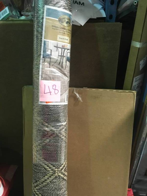 lot 48 image: Hampton Bay Diamond Gray 5 ft. x 7 ft. IndoorOutdoor Area Rug not used