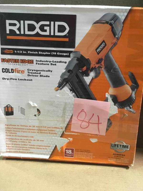 lot 84 image: RIDGID 18-Gauge 1-12 in. Finish Stapler, Contractors Bag  in good condition