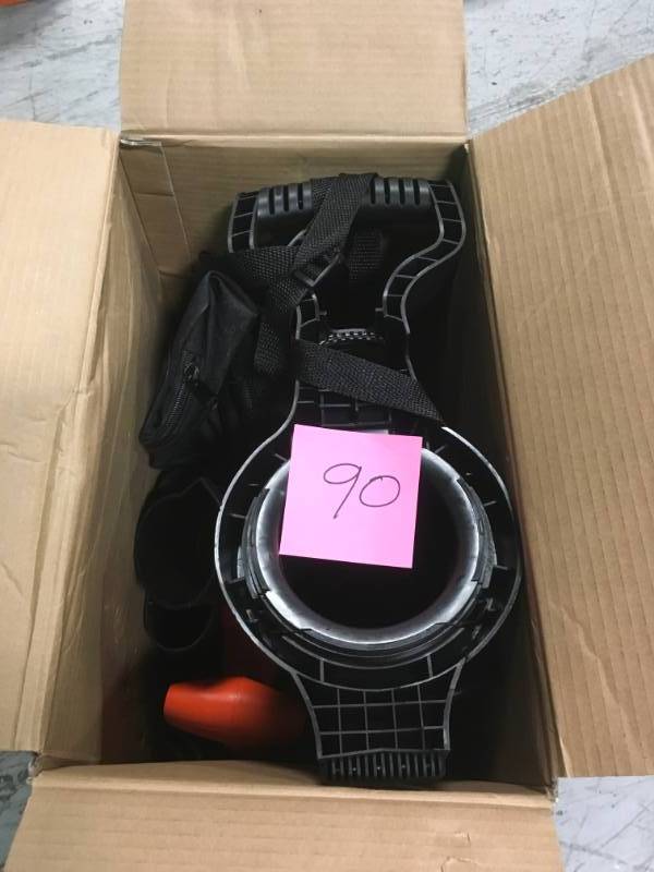 lot 90 image: BLACKDECKER 230 MPH 385 CFM 12-Amp Corded Electric 3-in-1 Handheld Leaf BlowerVacuumMulcher in good condition