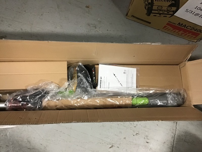 lot 109 image: Earthwise 10 in. 6 Amp Electric 2-in-1 Convertible Pole Chainsaw in good conditions