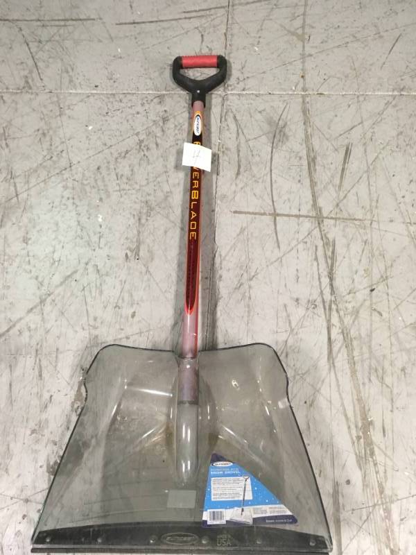 lot 4 image: Suncast SCP3500 Power Blade Snow ShovelPusher in good condition