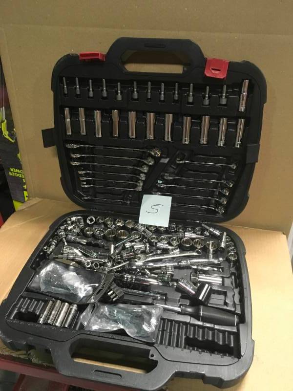 lot 5 image: Husky Mechanics Tool Set (185-Piece) MISSING PCS