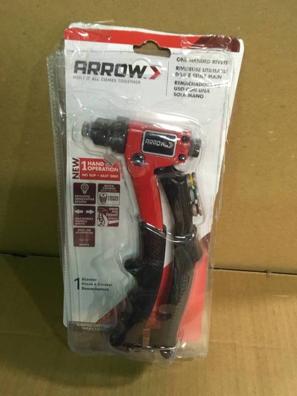lot 42 image: Arrow Fastener One Hand Rivet Tool in good condition