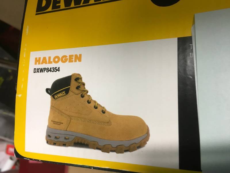 dewalt men's halogen steel toe work boot