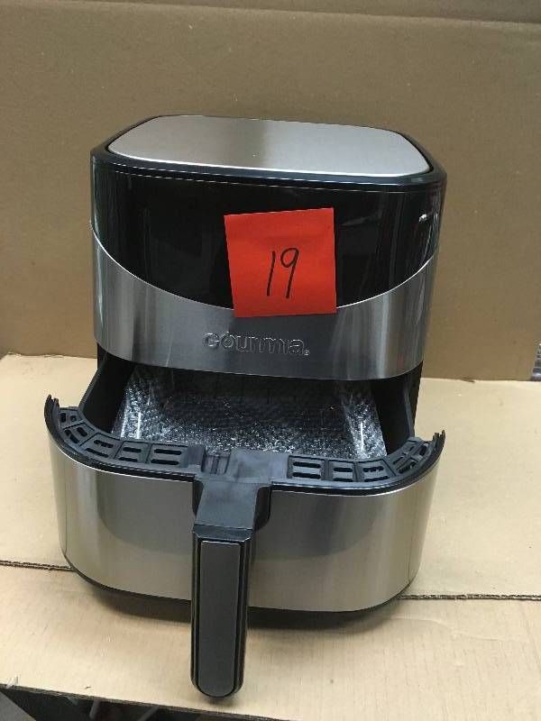 lot 19 image: Gourmia 6 QT Digital Air Fryer  in good condition