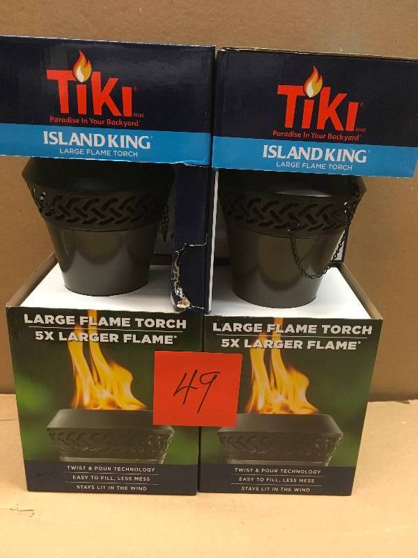 lot 49 image: TIKI Brand 66-Inch Island King Large Flame Torch, Gunmetal Finish QTY 2  in good condition