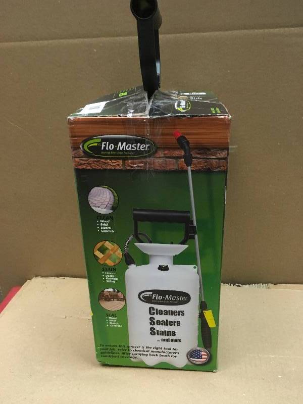 lot 78 image: RL Flo-Master 2 gal. Deck Sprayer  in good condition