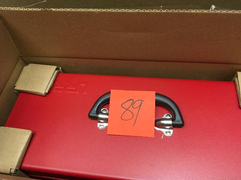 lot 89 image: URREA Heavy Duty Metal Tool Box - 17 in. X 7 12 in. X 7 in. not used