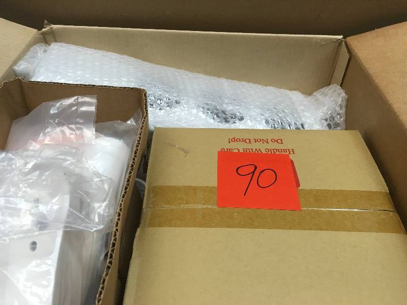 lot 90 image: Glacier Bay Premium Reverse Osmosis Drinking Water Filter Set (Fits HDGROS4 System)  in good condition