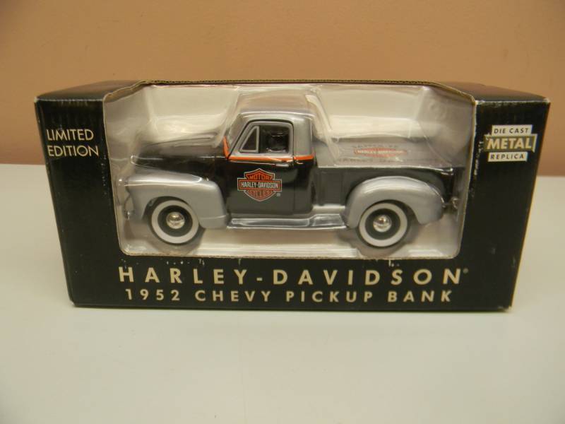 lot 8 image: 1952 CHEVY PICK UP DIE CAST REPLICA - ST PAUL HARLEY-DAVIDSON - DEALER EXCLUSIVE - NEW IN BOX - SEE PICTURES