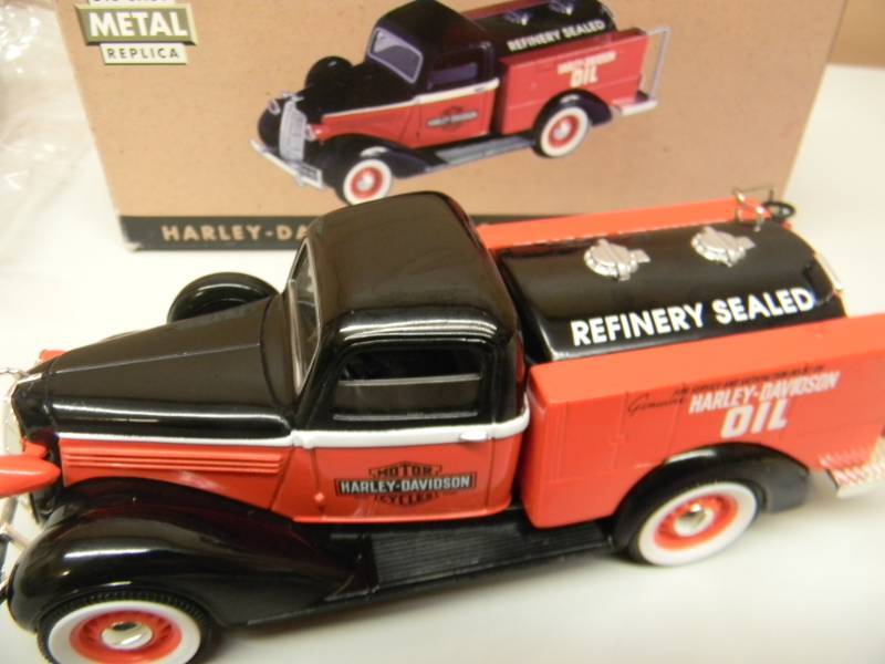 lot 9 image: 1936 DODGE TANKER 125 SCALE DIE CAST REPLICA - HARLEY-DAVIDSON - NEW IN BOX - SEE PICTURES