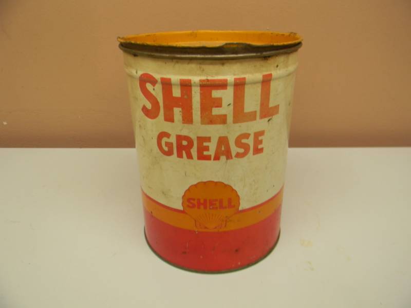 lot 26 image: VINTAGE RARE 5LB SHELL GREASE CAN WITH LID - NICE CONDITION FOR ITS AGE - SEE PICTURES