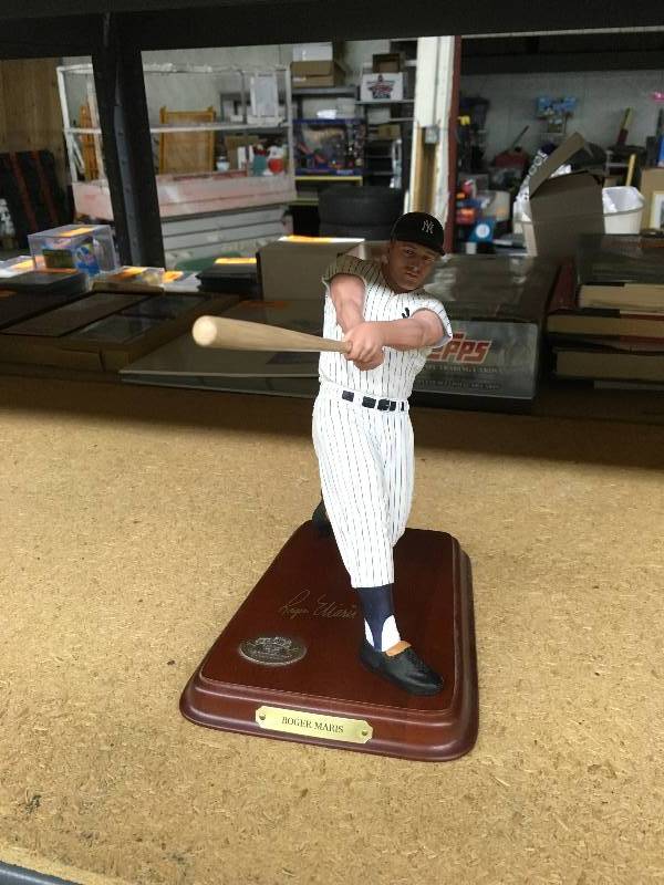 Roger Maris Figurine Statue