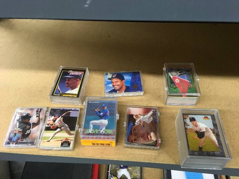 8 MLB Card Packs