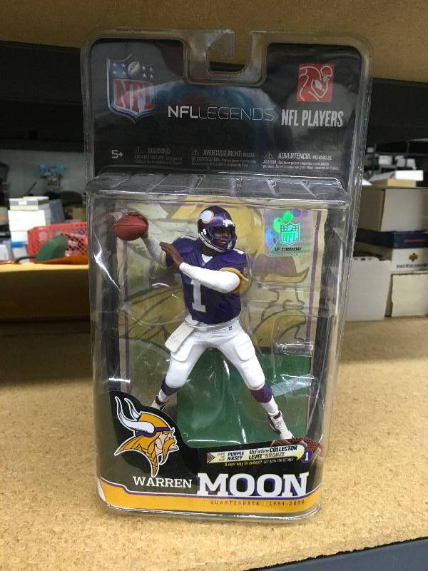 McFarlane Toys Warren Moon Figurine