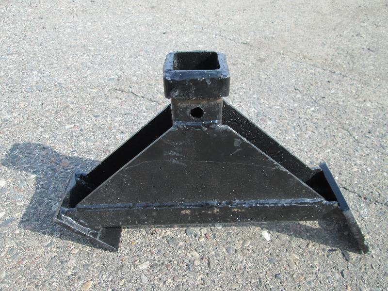 lot 22 image: 2 Quick Attach Skid Steer Receiver Hitch