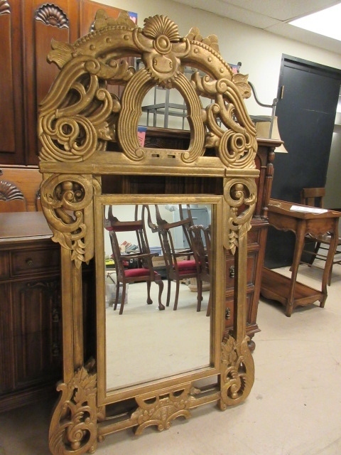 lot 112 image: LARGE, ORNATE MIRROR