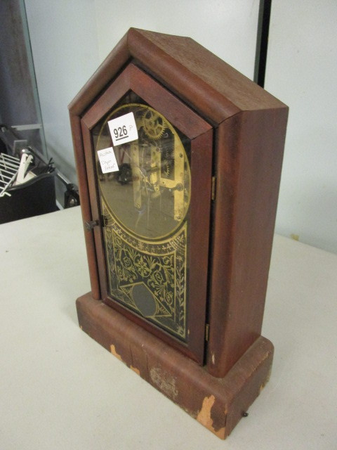 lot 209 image: NEW HAVEN COUPON PREFERRED CLOCK