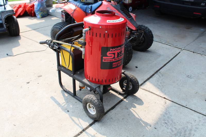 lot 141 image: Northern Tool & Equipment 4000 PSI Pressure Washer