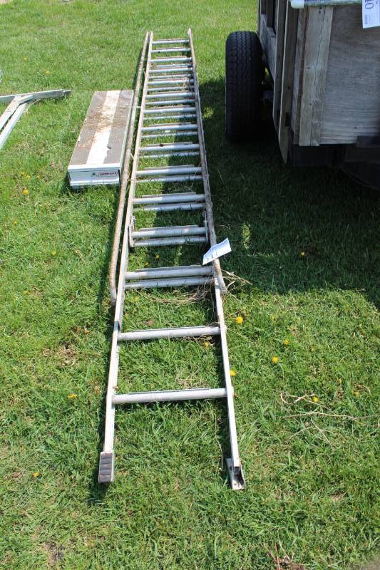 lot 144 image: 14ft. Aluminum Extension Ladder