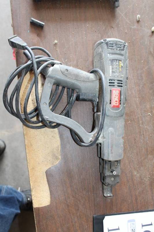 lot 165 image: Senco DS200-AC Collated Screw Driver