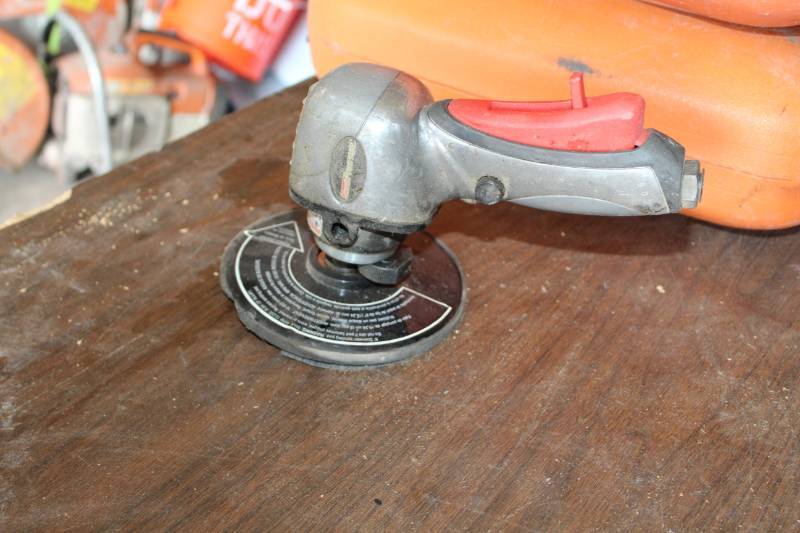 lot 178 image: Coleman Powermate Pneumatic Grinder