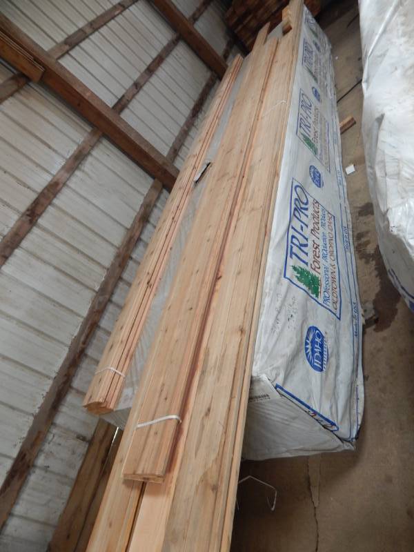lot 17 image: 8 Western Red Cedar Lap Siding