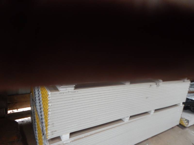 lot 21 image: 4 x 8 x 12 Sheetrock