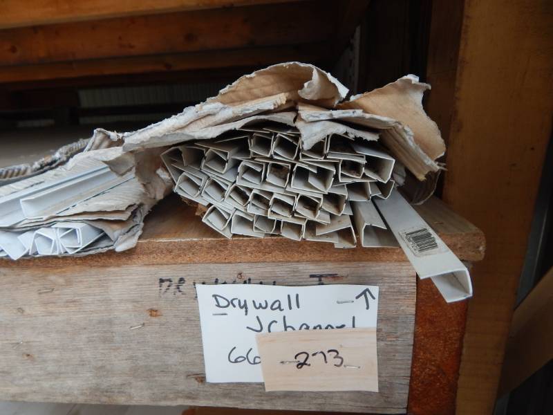 lot 24 image: 12 Vinyl J Channel for Sheetrock