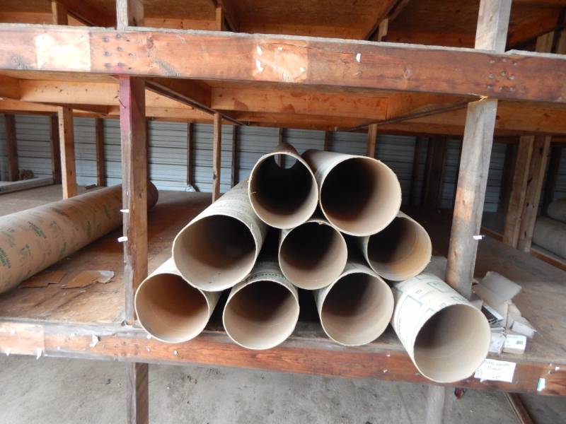 lot 29 image: 10 x 8 concrete form tubes
