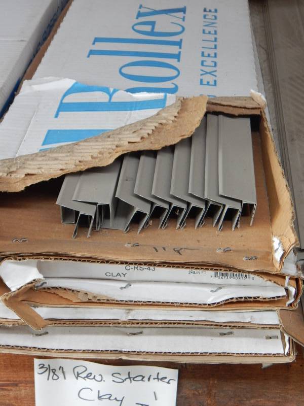 lot 34 image: Clay reversible F channel soffit starter