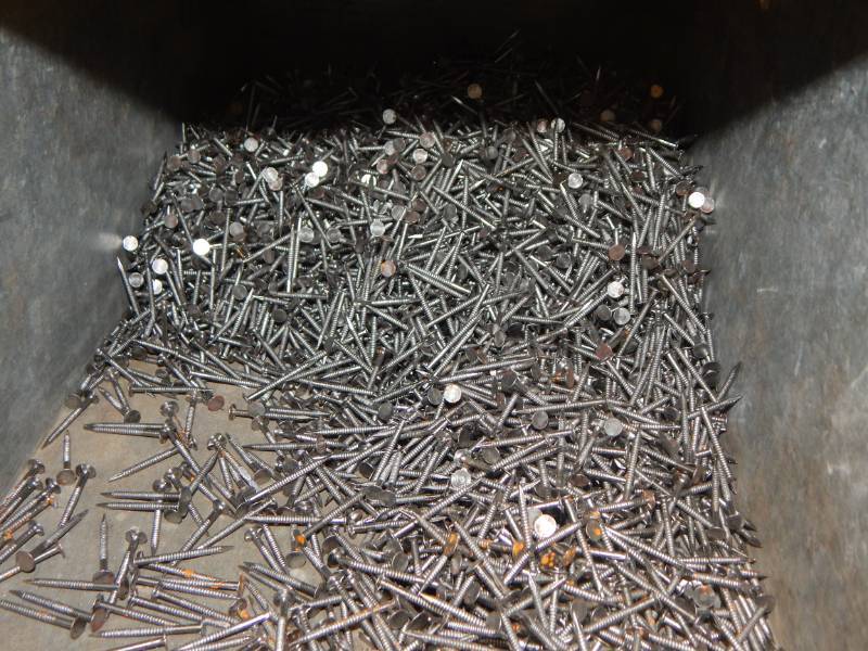 lot 126 image: 1-38 Drywall Nails