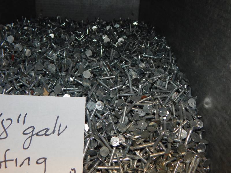lot 128 image: 78 Galvanized Roofing Nails