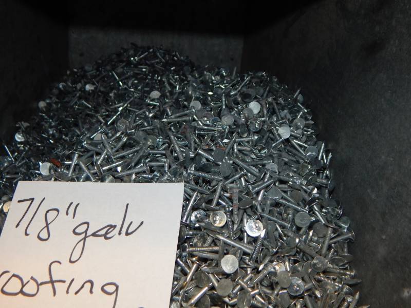 lot 129 image: 78 Galvanized Roofing Nails