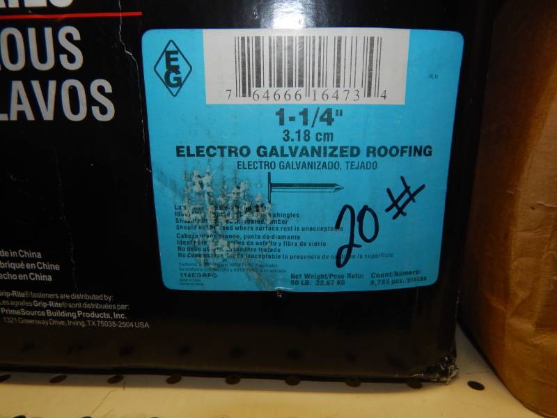 lot 138 image: 1-14 Roofing Nails