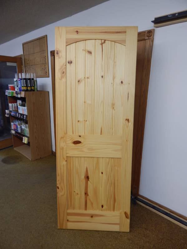 lot 165 image: 2 Panel Knotty Pine Arch Top Slab