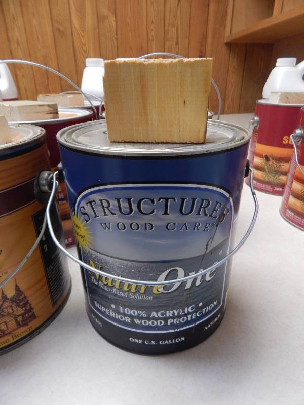 lot 170 image: 1 Lot of stains and wood brightener