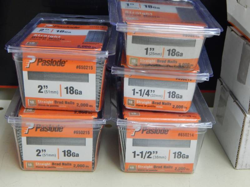 lot 199 image: Paslode 18 gauge Straight Brad Nails