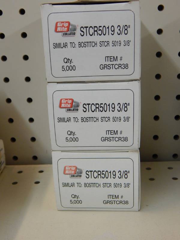 lot 208 image: Staples for Bostitch Tool