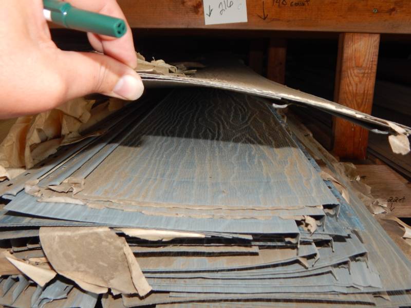 lot 216 image: One Lot of Blue Steel Siding