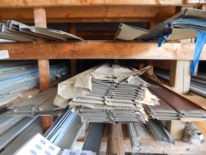 lot 218 image: One Lot of 12 Soffit