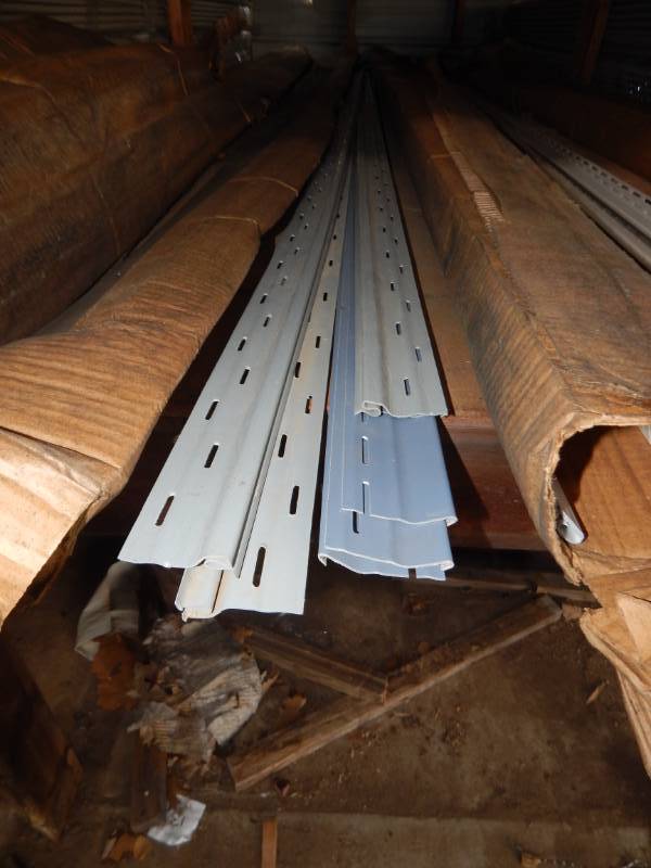 lot 231 image: Vinyl Siding Starter Strip