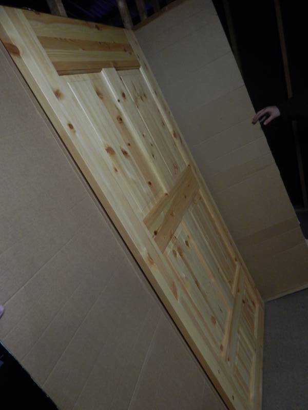 lot 255 image: 30 Knotty Pine Slab Only