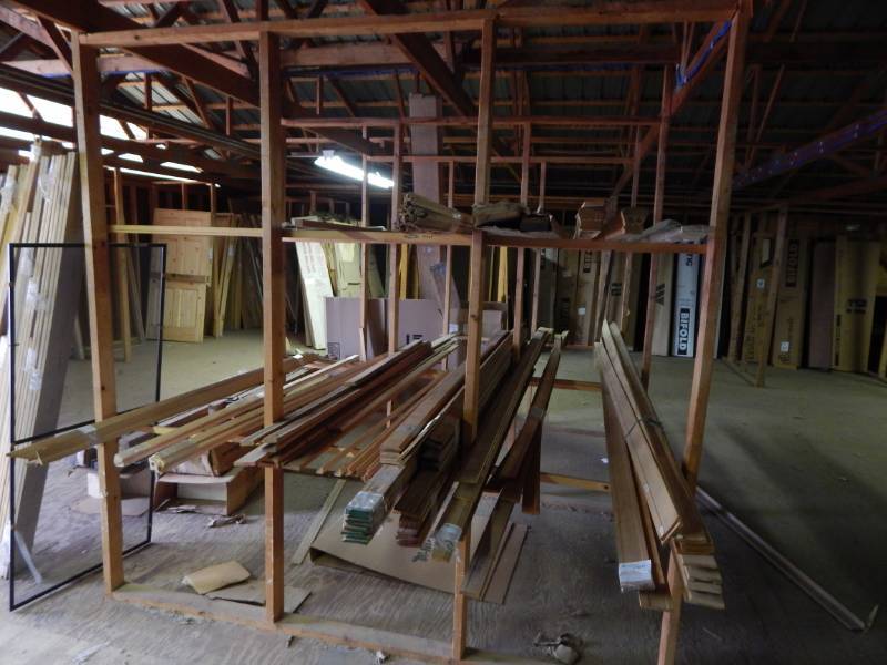 lot 287 image: Lot of Pine and Oak millwork