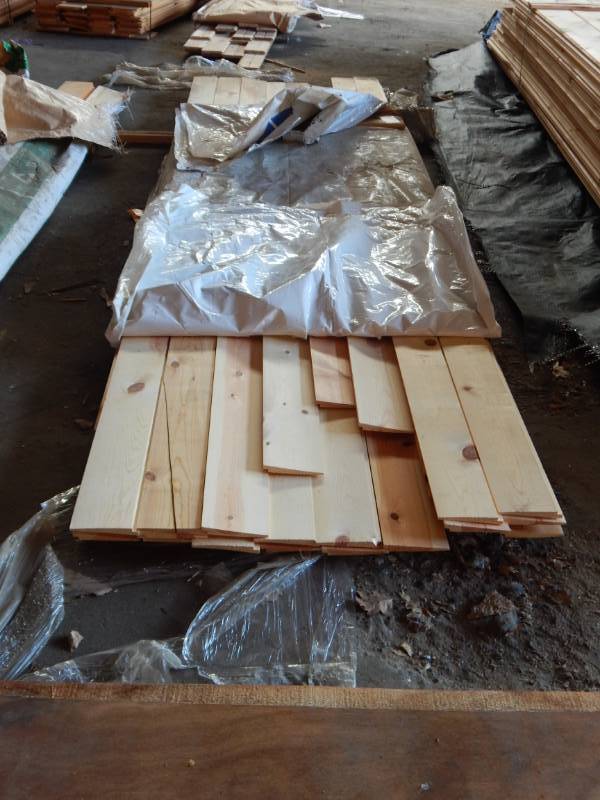lot 300 image: 1 x 6 Pine Lap Siding
