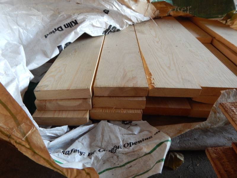 lot 301 image: 54 x 6 Pine boards