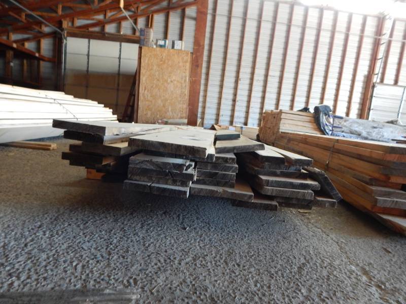 lot 308 image: 44 Common Oak Boards
